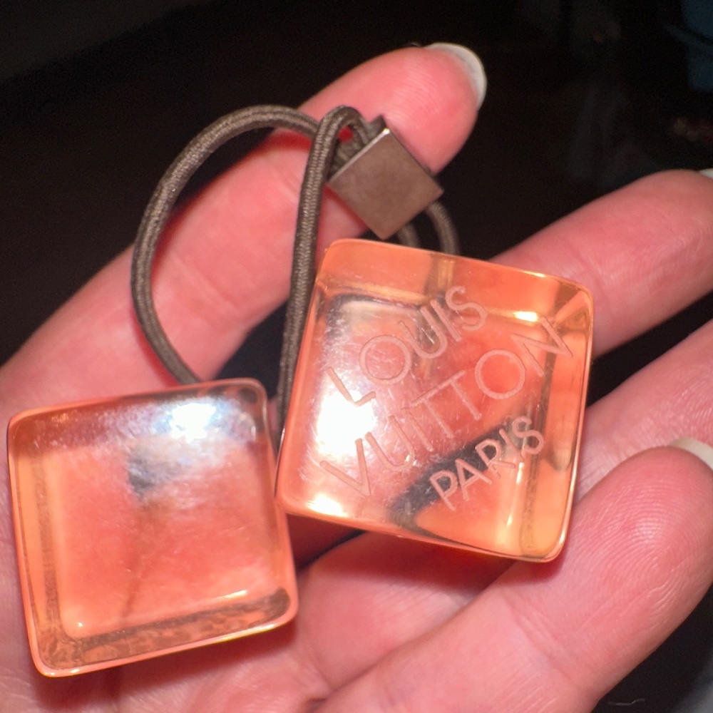 Accessorie cube  for hair